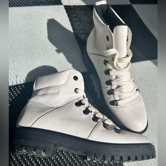 COUGAR NASH WINTER HIKING BOOT WOMENS SIZE 9 - Picture 2 of 7